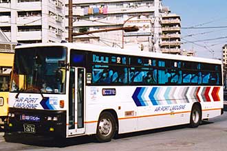 〔熊本２２か２６７２〕　三菱ふそうＵ－ＭＳ７２６Ｓ（１９９２年）