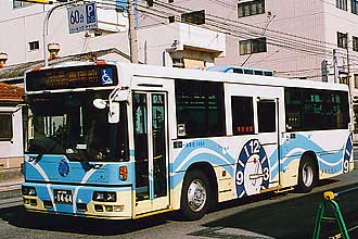 〔神戸２００か１４６４〕　日産ディーゼルＫＬ－ＵＡ４５２ＫＡＮ（２００４年）