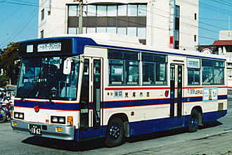 〔熊２２か１８６２〕　いすゞＰ－ＬＲ３１２Ｊ（１９８７年）