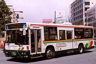 〔姫路２００か３６１〕　日産ディーゼルＫＬ－ＵＡ４５２ＫＡＮ（２００４年）