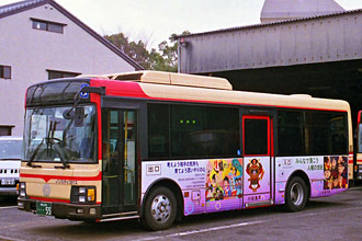 〔徳島２３０う５５〕　いすゞＰＡ－ＬＲ２３４Ｊ１（２００６年）