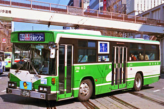 〔熊本２２か２７７５〕　三菱ふそうＵ－ＭＰ２１８Ｋ（１９９３年）