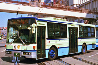 〔熊本２００か９４８〕　いすゞＫＣ－ＬＶ３８０Ｎ（１９９９年）