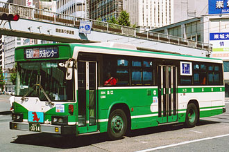 〔熊本２２か３０１４〕　日産ディーゼルＵ－ＵＡ４４０ＨＳＮ（１９９５年）