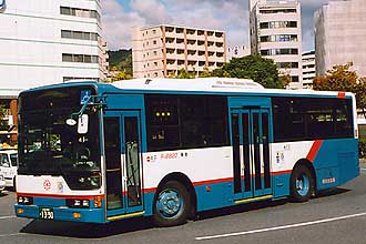 〔ＦＭ９８２０〕　三菱ふそうＫＣ－ＭＰ７１７Ｋ（１９９８年）