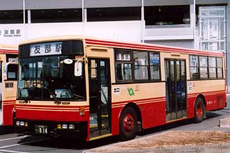 〔水戸２００か８１４〕　いすゞＵ－ＬＶ３２４Ｌ（１９９４年）