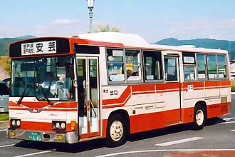 〔高知２２き１４５〕　日野Ｕ－ＲＪ３ＨＪＡＡ（１９９１年）