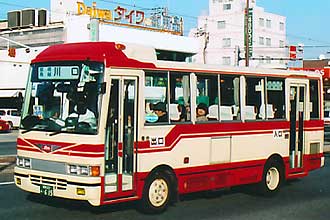 〔高知２２あ６１５〕　日野Ｕ－ＲＢ１ＷＥＡＡ（１９９５年）