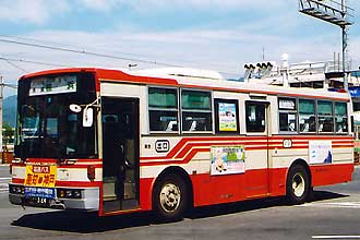 〔高知２２き３２４〕　日産ディーゼルＵ－ＵＡ４４０ＨＳＮ（１９９４年）