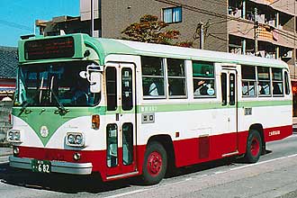 〔高２２か６８２〕　日野Ｋ－ＲＬ３２１（１９８０年）