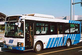 〔高知２００か１６５〕　日野ＰＡ－ＫＲ２３４Ｊ１