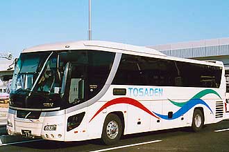 〔高知２００か１７３〕　日野ＰＫＧ－ＲＵ１ＥＳＡＡ