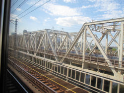 ����̓S��