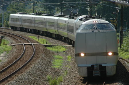 683系｜ほくりく光速鉄道