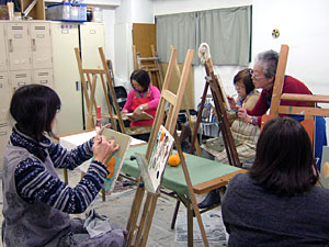 �������i