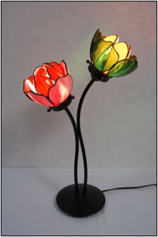 S����̍�i�B�X�e���h�O���X�̃����v�ł�