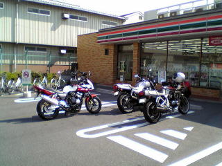 �����ő҂����킹���󂶂�Ȃ�����(^^;)