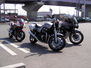 ���s�ɓ����ċx�e