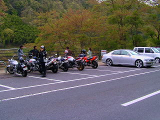 �������ɂċx�e