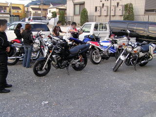 ���邢�E�`�ɖ����A��