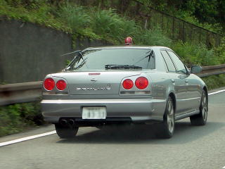 �É����@�X�J�C���C���A����^�H