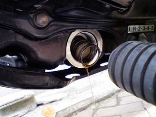 �Â��I�C���̔r�o