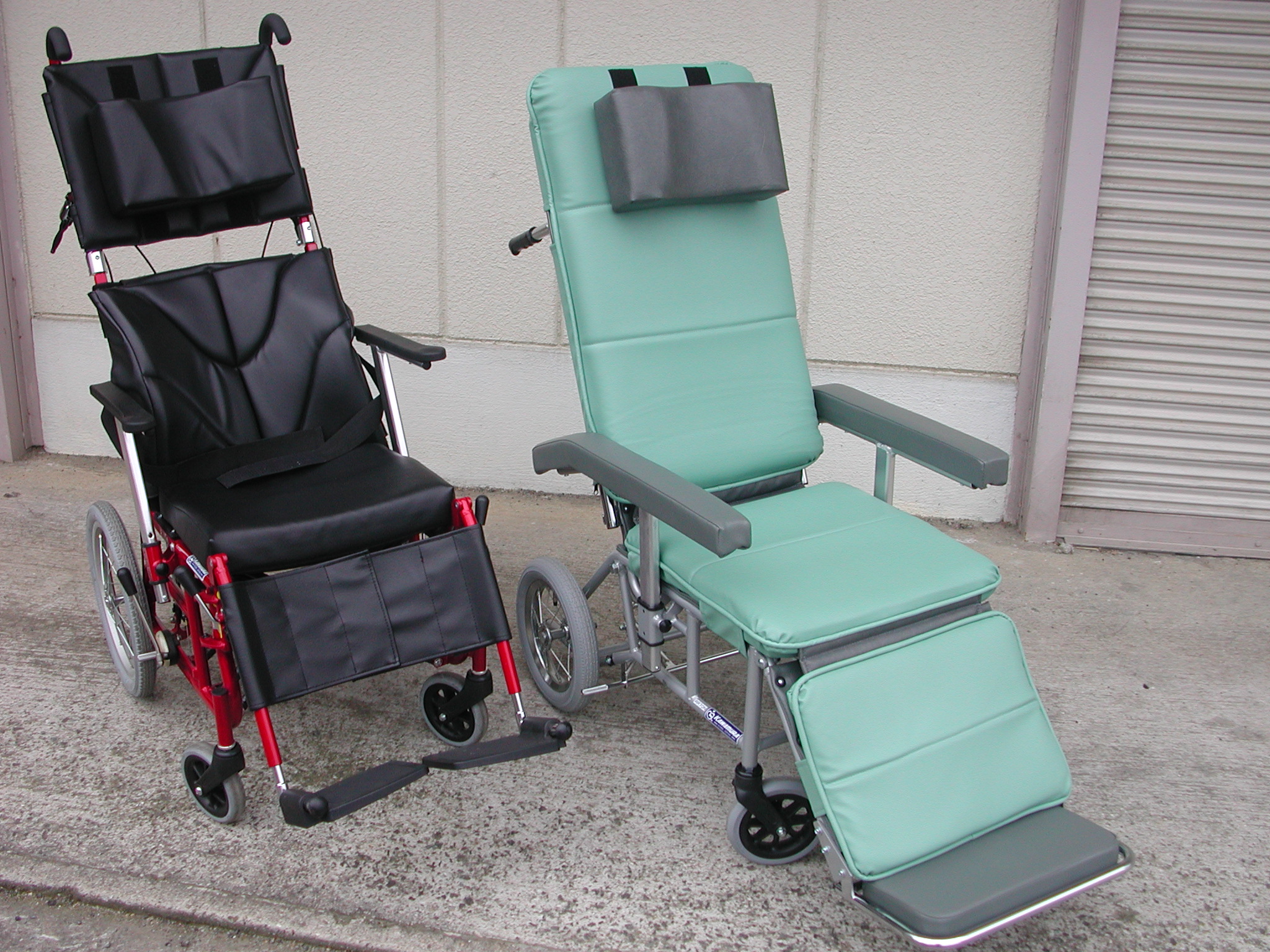 ATOM 介護リクライニング車椅子 ストレッチャー 介護用品 引取り限定+