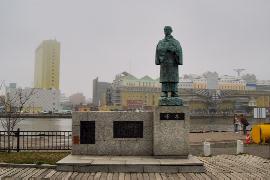 �`���ّO�̐ΐ��ؑ�