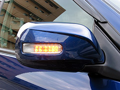 LED�t�h�A�~���[�J�o�[�̉摜�@�_����