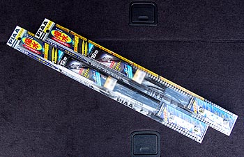 �p�b�P�[�W�͂���Ȋ����B