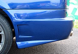 �T�C�h�ɃG�A�_�N�g���̃f�U�C������