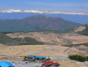 �r�[�i�X���C���������𑖂�A�E�ɔ��������A��R�͖k�A���v�X