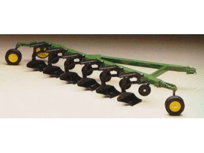 John Deere Plow - 6 Bottom w/ On-Land Hitch