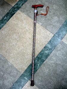 プリント柄ピッチ付折りたたみ式杖　E-268