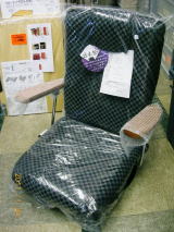 YS-1375　レバー式回転座椅子