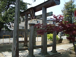 三郷市 上口香取神社の両部式鳥居