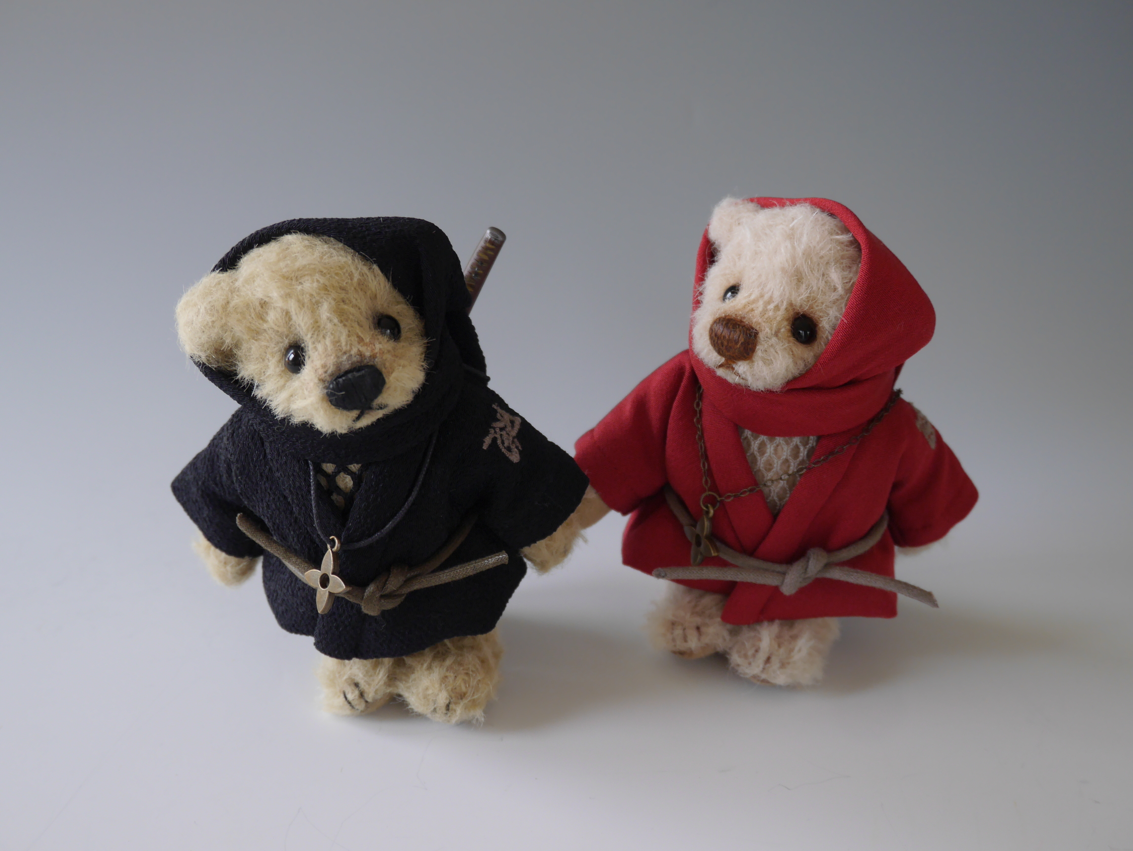 Ninja Kids, pair of 4.7 inchies bears made from wool.