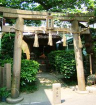 写真T1-2:松乃木大明神。