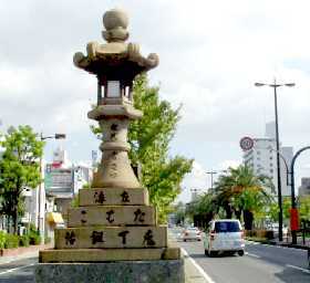 �ʐ^�W�|�P�F�t�F�j�b�N�X�ʂ�̐Γ��āB