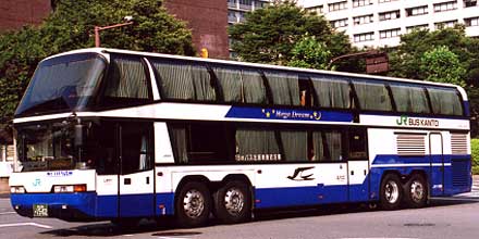 〔Ｄ７５０－０３５０１〕　ネオプランＮ１２３／４（２００３年）