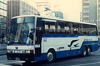 〔６４４－６９７４〕　三菱ふそうＰ－ＭＵ５２５ＴＡ（１９８６年）