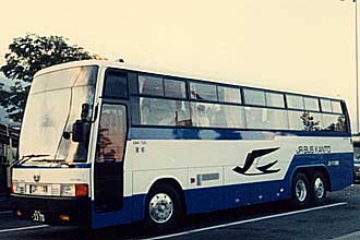 〔６４４－７９８１〕　三菱ふそうＰ－ＭＵ５２５ＴＡ（１９８８年）
