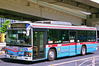 〔Ｙ１３５１〕　いすゞＱＱＧ－ＬＶ２３４Ｌ３（２０１３年）