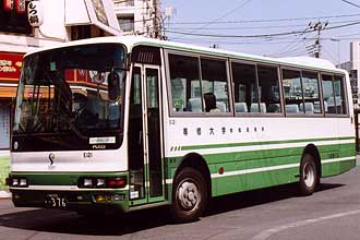 〔Ｅ１２１〕　三菱ふそうＫＫ－ＭＫ２５ＨＪ（２００１年）