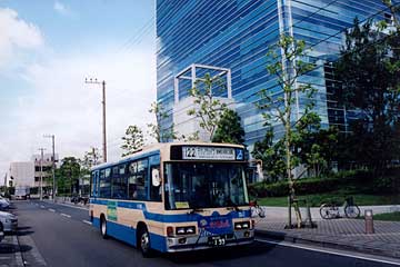 １２２系統　（新）東神奈川駅～テクノウェイブ～東神奈川駅〔循環〕