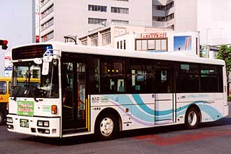 〔宇都宮２００か１０１７〕　日産ディーゼルＰＤＧ－ＲＭ８２０ＧＡＮ（２００９年）