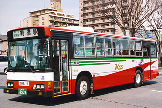 〔群馬２２あ２９２７〕　日野ＫＣ－ＨＴ３ＫＭＣＡ（１９９５年）