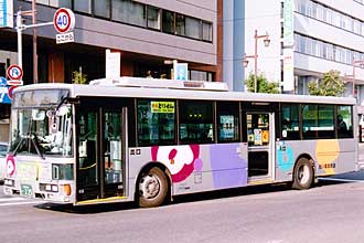 〔旭川２００か２２５〕　日産ディーゼルＫＬ－ＵＡ４５２ＰＡＮ（２００２年）