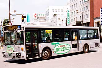 〔旭川２００か６０１〕　日産ディーゼルＰＫＧ－ＲＡ４５２ＰＡＮ（２００７年）