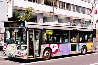 〔旭川２００か１６３〕　日野ＫＬ－ＨＵ２ＰＰＥＥ（２００１年）